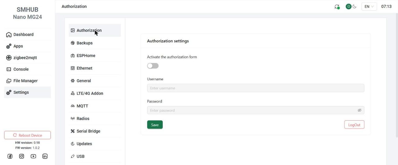 Pagina Authorization dello SMHUB Nano con l'interruttore del modulo di accesso spento e i campi Username e Password